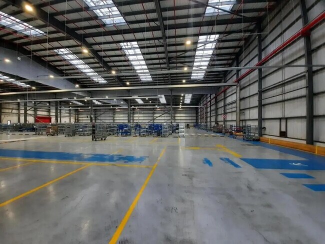 Plus de détails pour Industriel/Logistique à louer