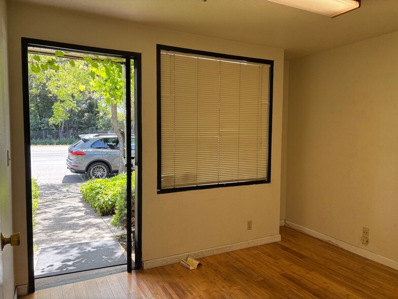 1848-1852 W Imola Ave, Napa, CA à vendre - Photo intérieure – Image 2 sur 11