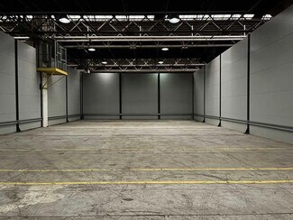 Plus de détails pour Local d'activités à louer