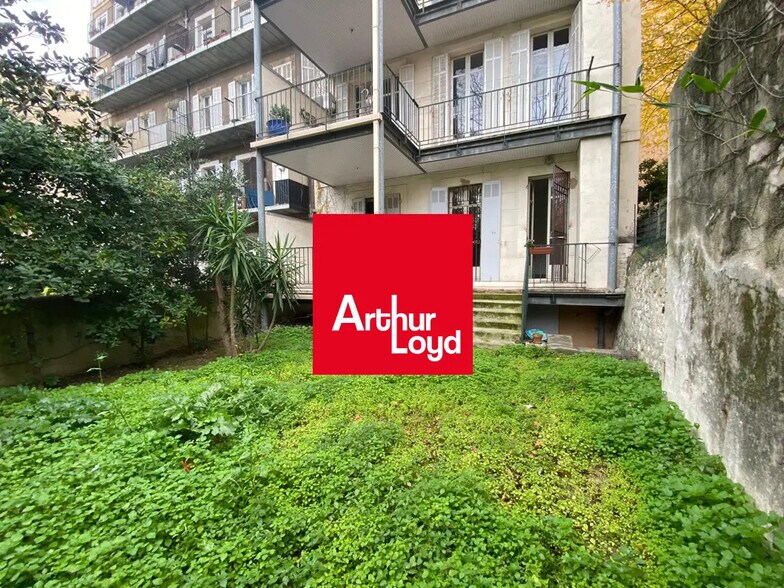 Bureau dans Marseille à louer - Photo de l’immeuble – Image 1 sur 8