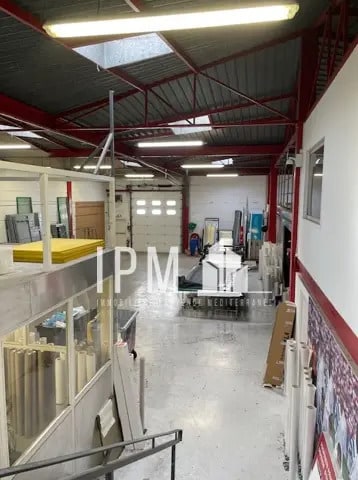 Local d’activités dans Marseille à louer - Photo intérieure – Image 3 sur 12