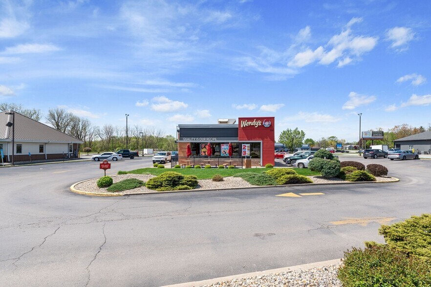 2085 N Reed Rd, Kokomo, IN à vendre - Photo de l’immeuble – Image 3 sur 6