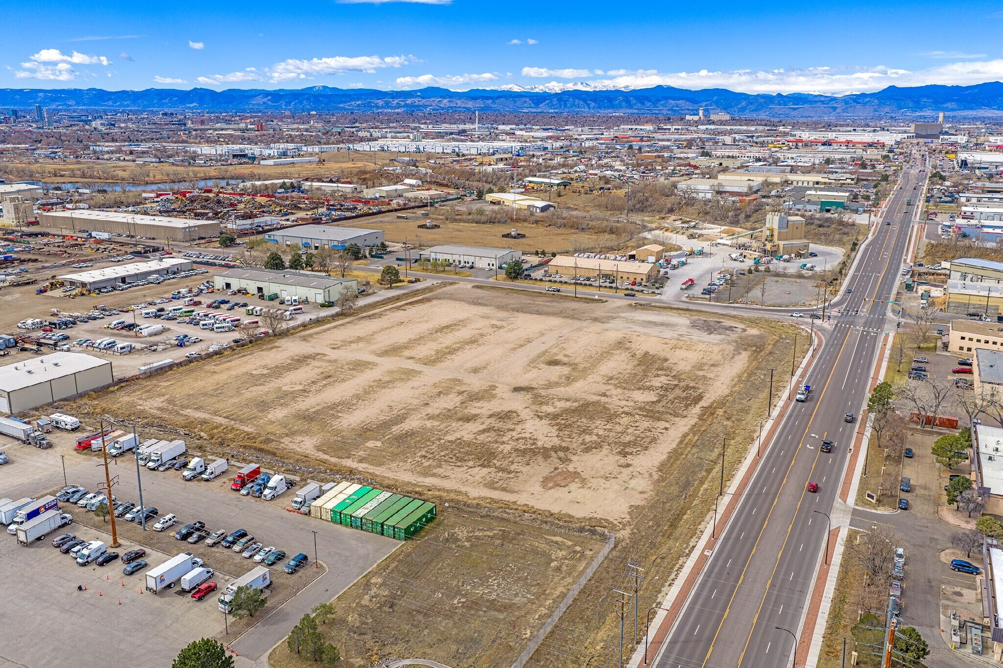 5680 Franklin Street, Denver, CO à louer Photo principale– Image 1 sur 7