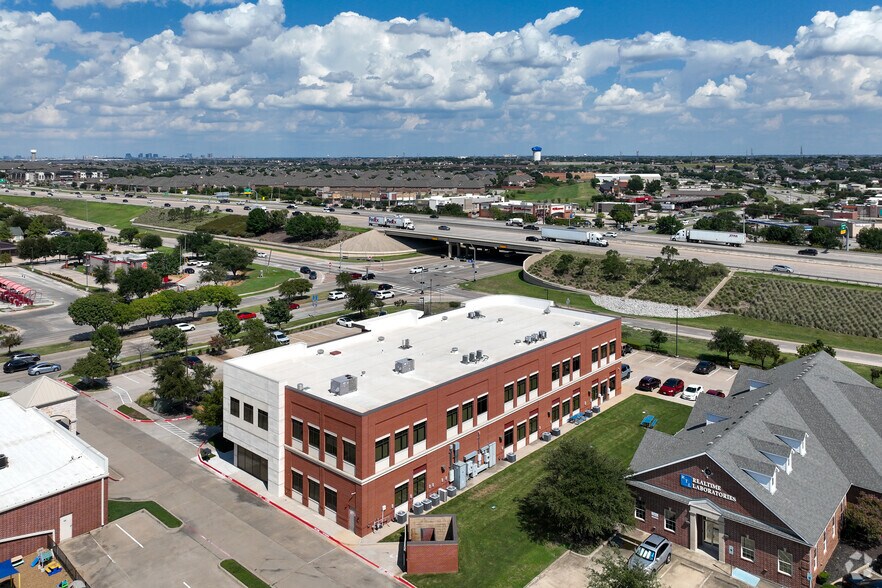 1601 W Hebron Pky, Carrollton, TX à louer - Aérien – Image 2 sur 4