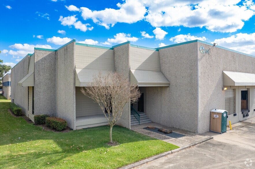 3701-3749 Yale St, Houston, TX à louer - Photo principale – Image 3 sur 7