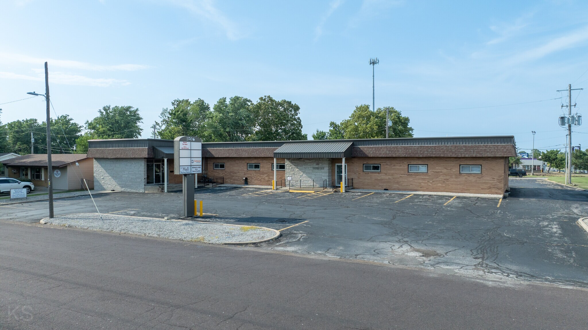 1806 W 11th St, Sedalia, MO à louer Photo intérieure– Image 1 sur 23