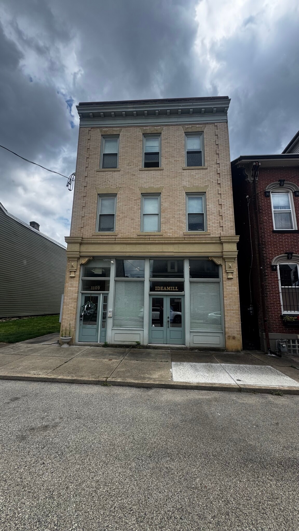 1109 Liverpool St, Pittsburgh, PA à louer Photo de l’immeuble– Image 1 sur 12