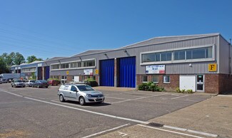 Plus de détails pour Eskdale Rd, Uxbridge - Industriel/Logistique à louer
