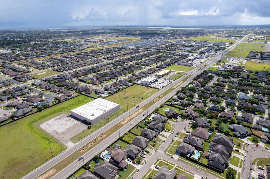 6004 Yorktown Blvd, Corpus Christi, TX à vendre - Photo de l’immeuble – Image 2 sur 8