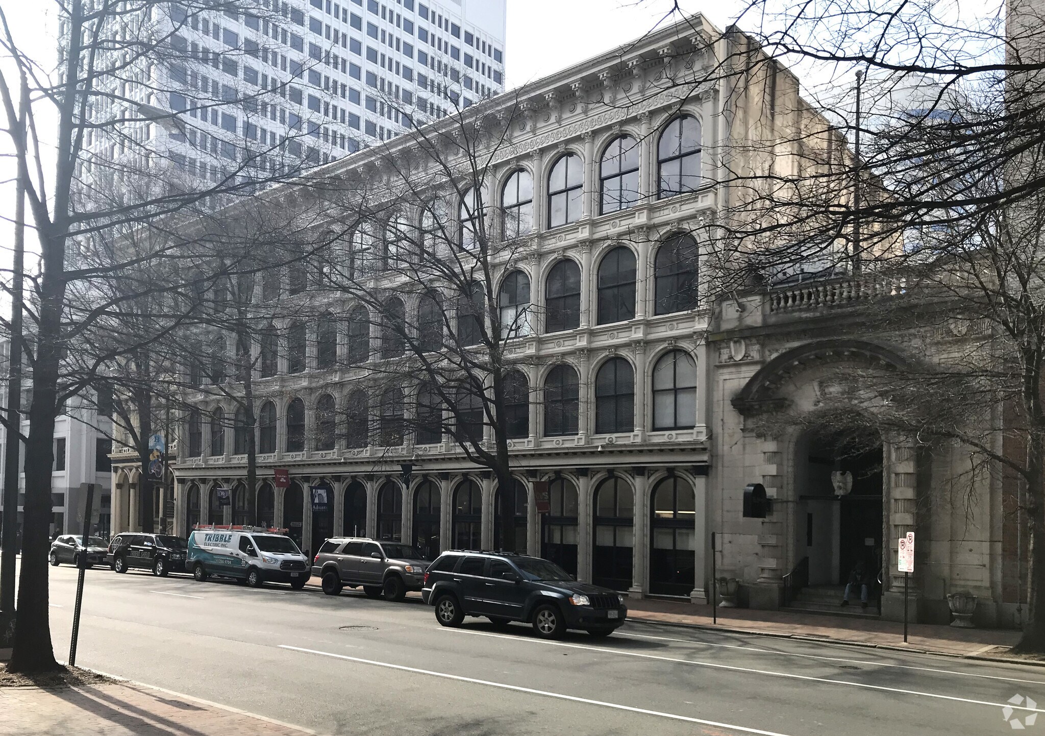 1007-1013 E Main St, Richmond, VA à louer Photo principale– Image 1 sur 5