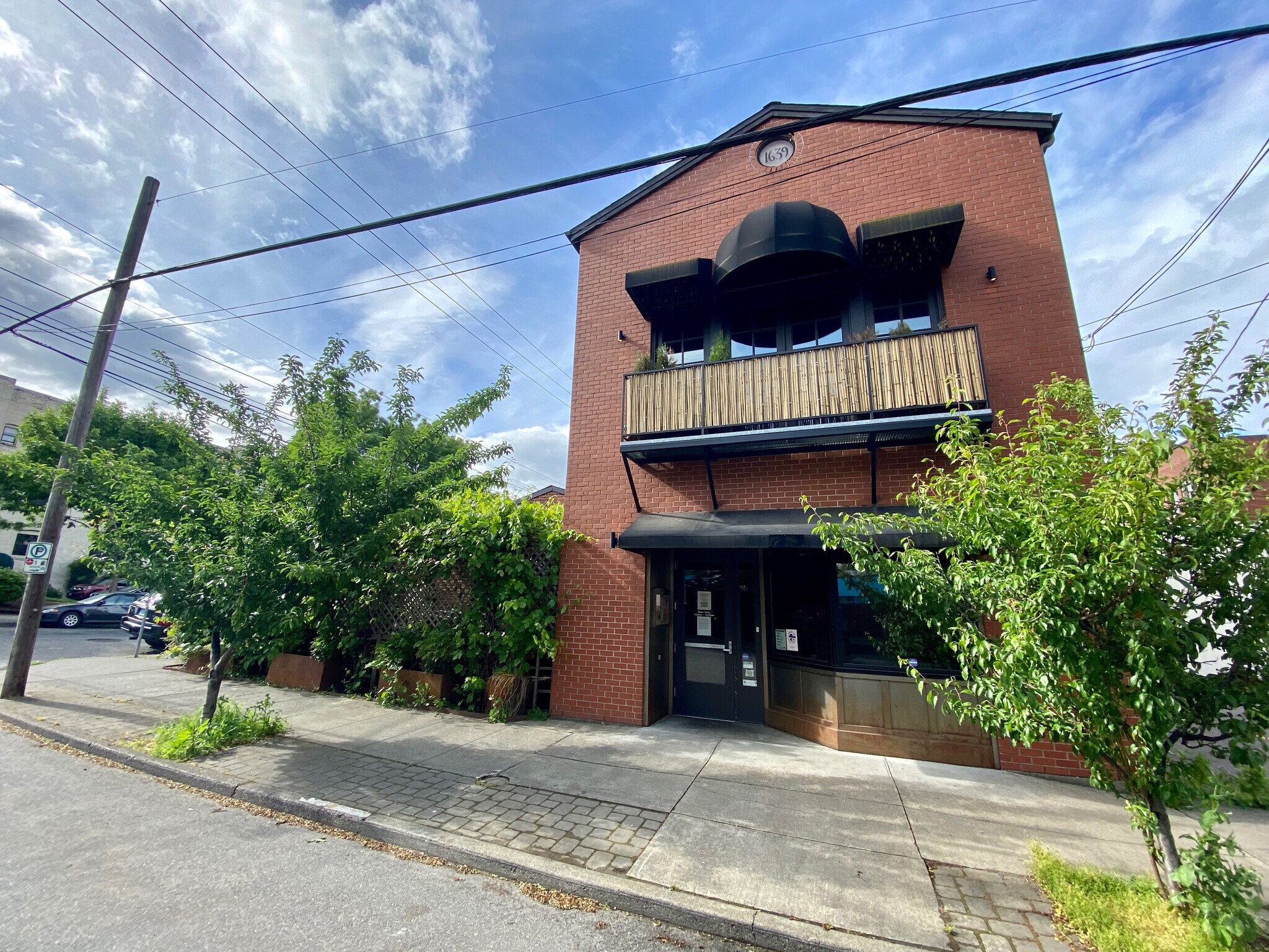 1639 NW Marshall St, Portland, OR à vendre Photo de l’immeuble– Image 1 sur 26