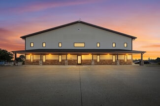 Plus de détails pour 680 Gerry Way, Darien, WI - Industriel/Logistique à vendre