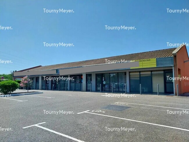 Plus de détails pour 1 Allée Lucie Aubrac, Aussonne - Local commercial à louer