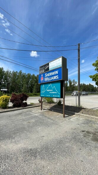 30736 Highway 200, Ponderay, ID à louer - Photo de l’immeuble – Image 3 sur 6