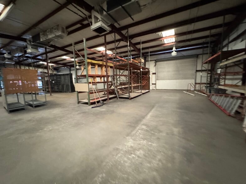 3550 Recker Hwy, Winter Haven, FL à louer - Photo de l’immeuble – Image 3 sur 7