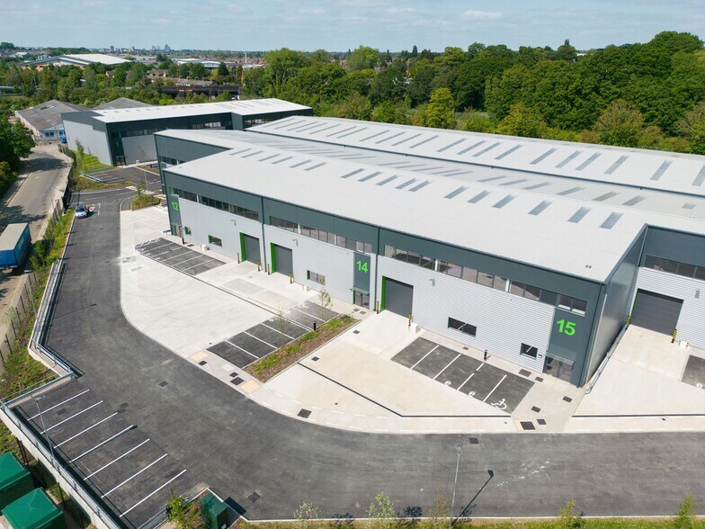 Magna Rd, Wigston à louer - Photo de l’immeuble – Image 3 sur 22