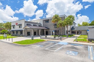 30522 US Highway 19 N, Palm Harbor, FL à louer Photo intérieure– Image 2 sur 20