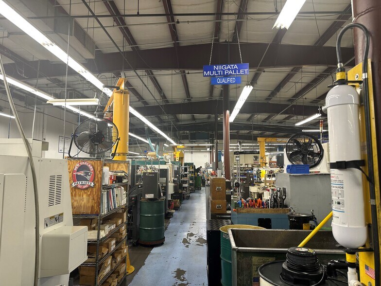 10 Hudson Dr, Southwick, MA à vendre - Photo de l’immeuble – Image 3 sur 4