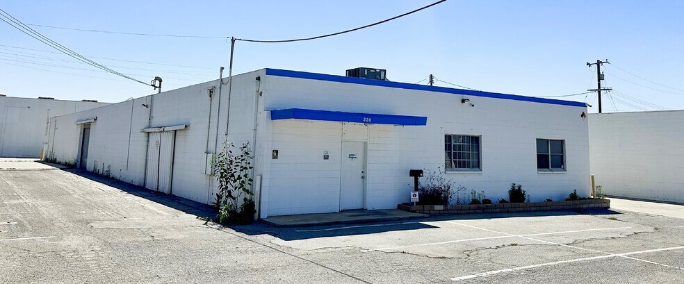 330 S Irwindale Ave, Azusa, CA à vendre - Photo de l’immeuble – Image 1 sur 4