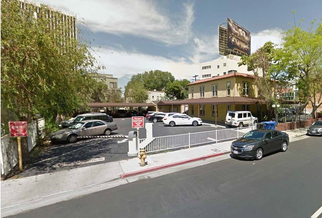 731 S Curson Ave, Los Angeles, CA à vendre Photo de l’immeuble– Image 1 sur 5