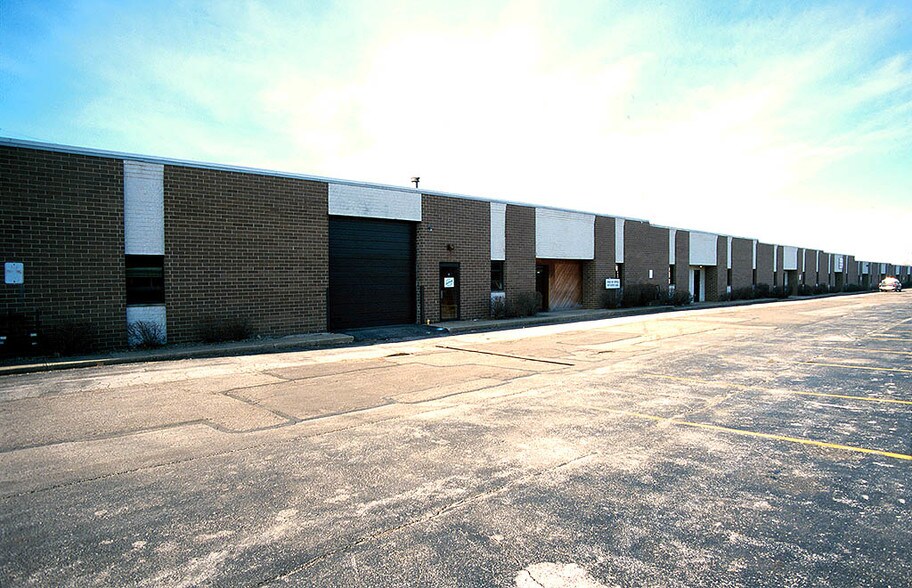 7471 Tyler Blvd, Mentor, OH à louer - Autre – Image 2 sur 5