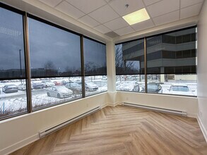 1550 Rue Ampère, Boucherville, QC à louer Photo intérieure– Image 2 sur 5