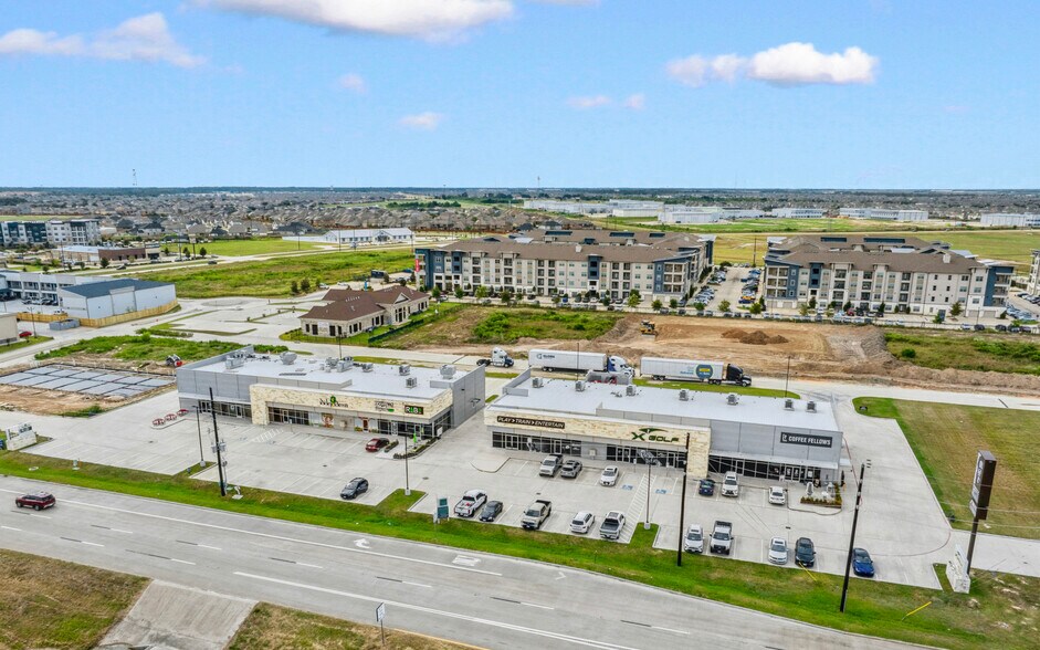 3325 W Grand Pky N, Katy, TX à vendre - Photo principale – Image 1 sur 5