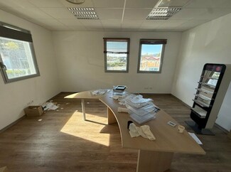 Plus de détails pour Avenue des Paluds, Aubagne - Bureau à louer
