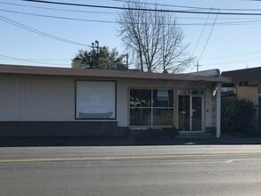2239 Brown St, Napa, CA à louer Photo intérieure– Image 1 sur 2