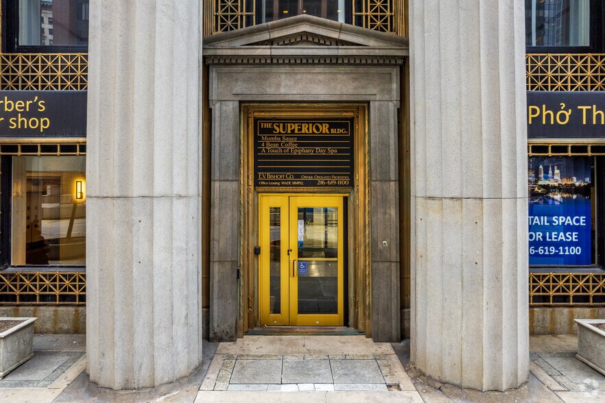 815 E Superior Ave, Cleveland, OH à louer - Photo de l’immeuble – Image 3 sur 9