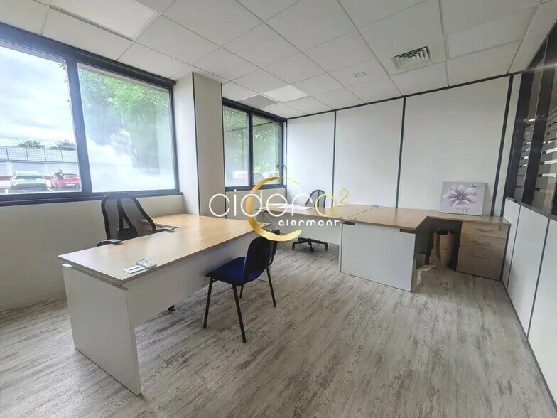 Bureau dans Clermont-Ferrand à louer - Photo de l’immeuble – Image 1 sur 8