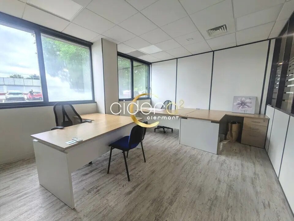 Bureau dans Clermont-Ferrand à louer Photo de l’immeuble– Image 1 sur 9