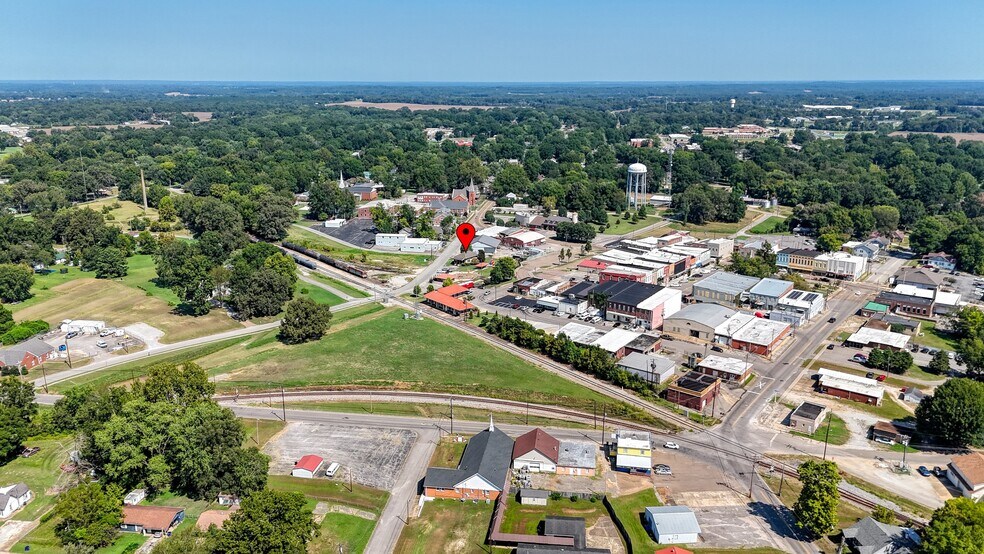 512 Stonewall St N, McKenzie, TN à vendre - Photo de l’immeuble – Image 2 sur 18