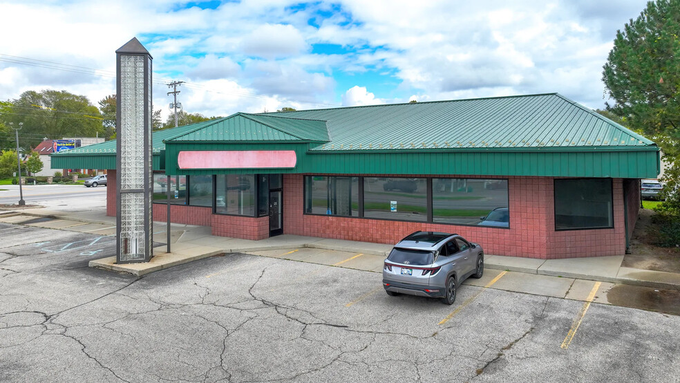 6995 Gratiot Rd, Saginaw, MI à louer - Photo de l’immeuble – Image 1 sur 3