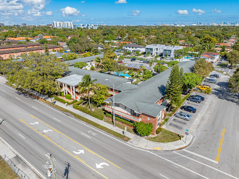 1401 SW 67th Ave, Miami, FL à vendre - Photo de l’immeuble – Image 1 sur 10