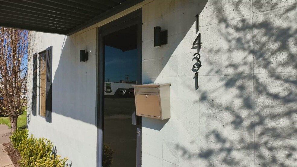 1431 E 3rd St, Tulsa, OK à vendre - Vidéo sur l’annonce professionnelle – Image 2 sur 31
