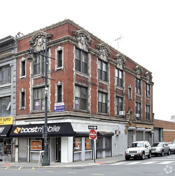 121 Ellison St, Paterson, NJ à louer - Photo principale – Image 1 sur 2