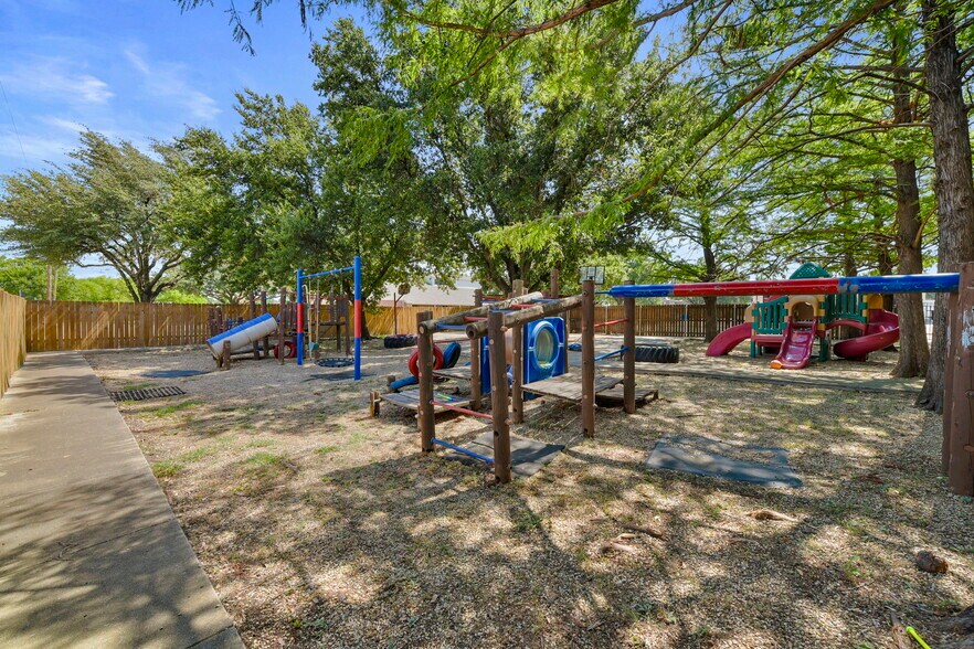 1410 MacArthur Dr, Carrollton, TX à vendre - Autre – Image 3 sur 11