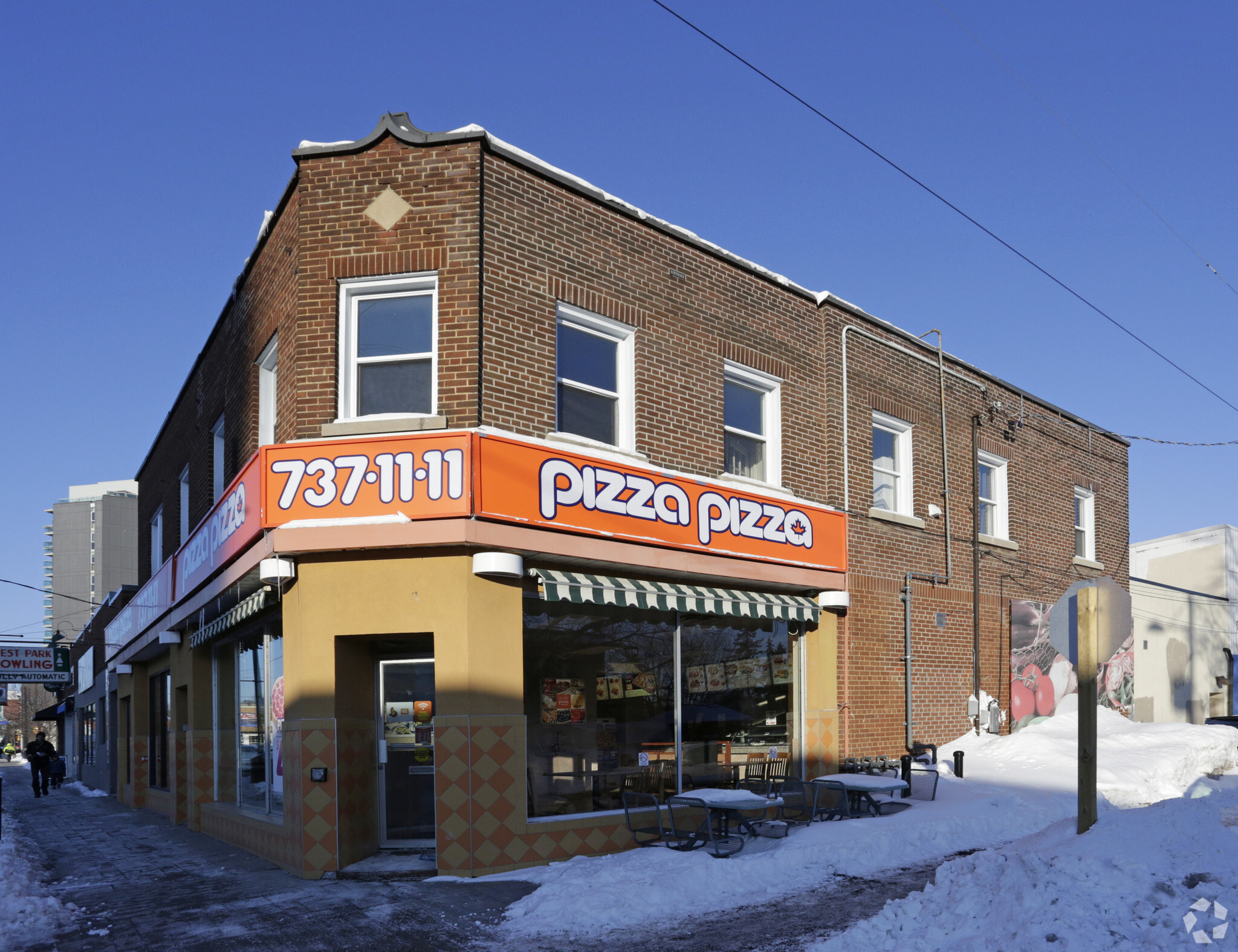 1197-1203 Wellington St W, Ottawa, ON à louer Photo de l’immeuble– Image 1 sur 3