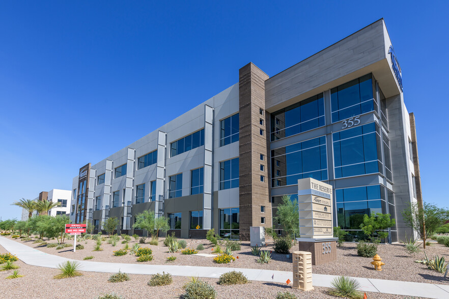 355 E Germann Rd, Gilbert, AZ à louer - Photo de l’immeuble – Image 2 sur 13