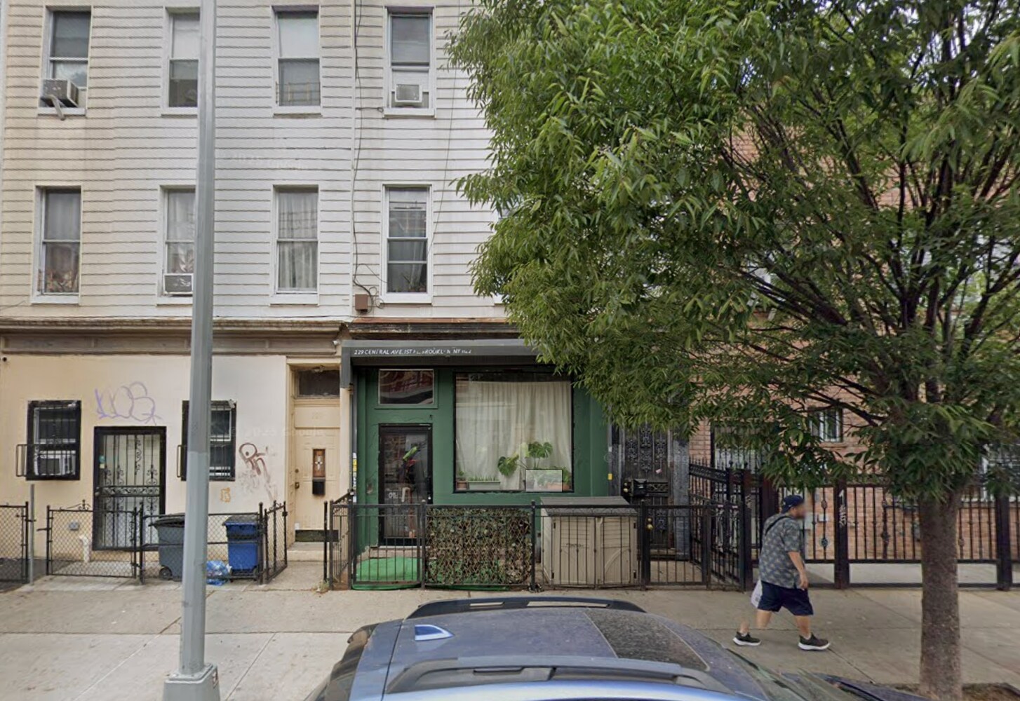 229 Central Ave, Brooklyn, NY à louer Photo de l’immeuble– Image 1 sur 2