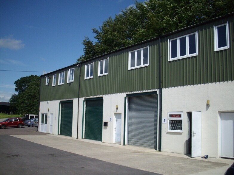 8 Butts Rd, Chiseldon à louer - Photo de l’immeuble – Image 1 sur 6