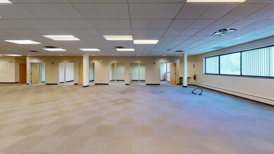 645 Martinsville Rd, Basking Ridge, NJ à louer Numérisation 3D Matterport– Image 1 sur 12