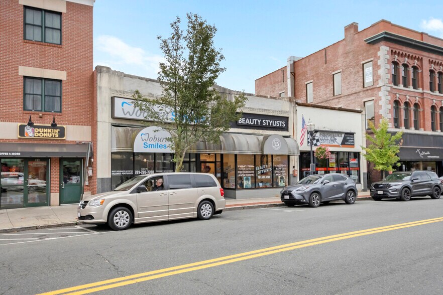 405 Main St, Woburn, MA à louer - Photo de l’immeuble – Image 1 sur 14