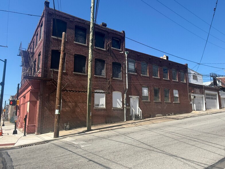 371 E Main St, Norristown, PA à vendre - Photo de l’immeuble – Image 3 sur 5