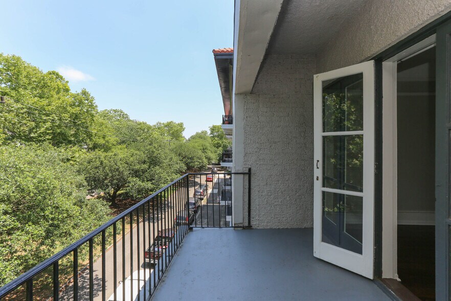525 Graydon Ave, Norfolk, VA à vendre - Photo de l’immeuble – Image 3 sur 9