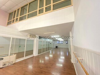 Plus de détails pour Carrer de Jovellanos, 93, Sabadell - Local commercial à louer