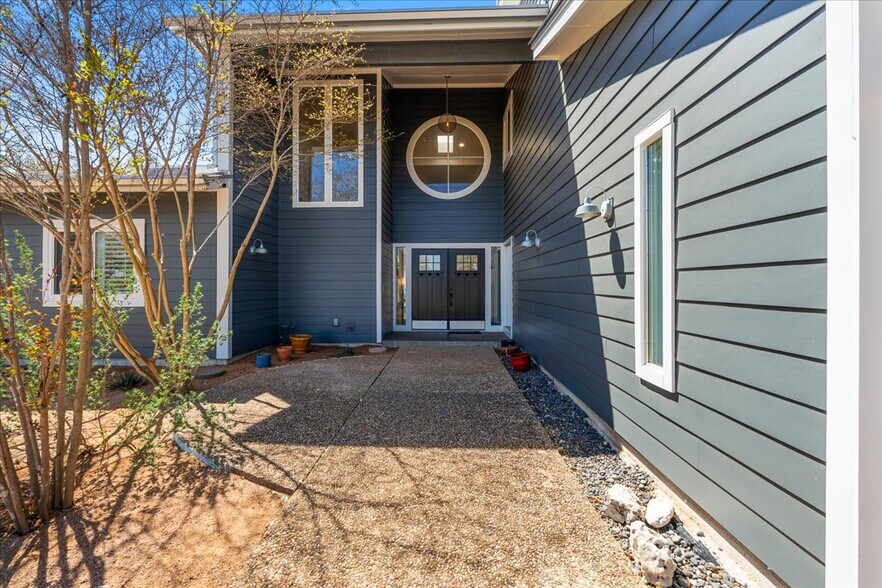 14519 Fitzhugh Rd, Austin, TX à vendre - Photo de l’immeuble – Image 3 sur 60