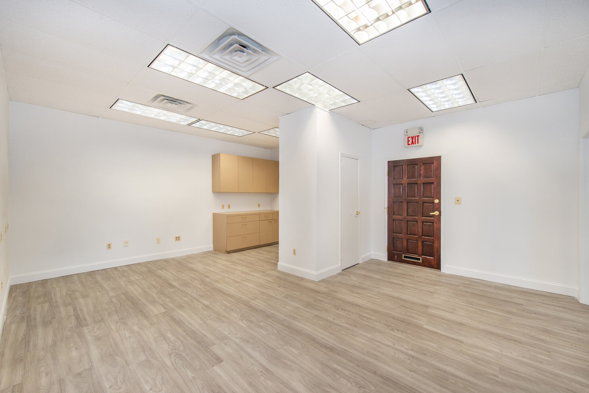 520 Speedwell Ave, Morris Plains, NJ à louer Photo intérieure– Image 1 sur 8