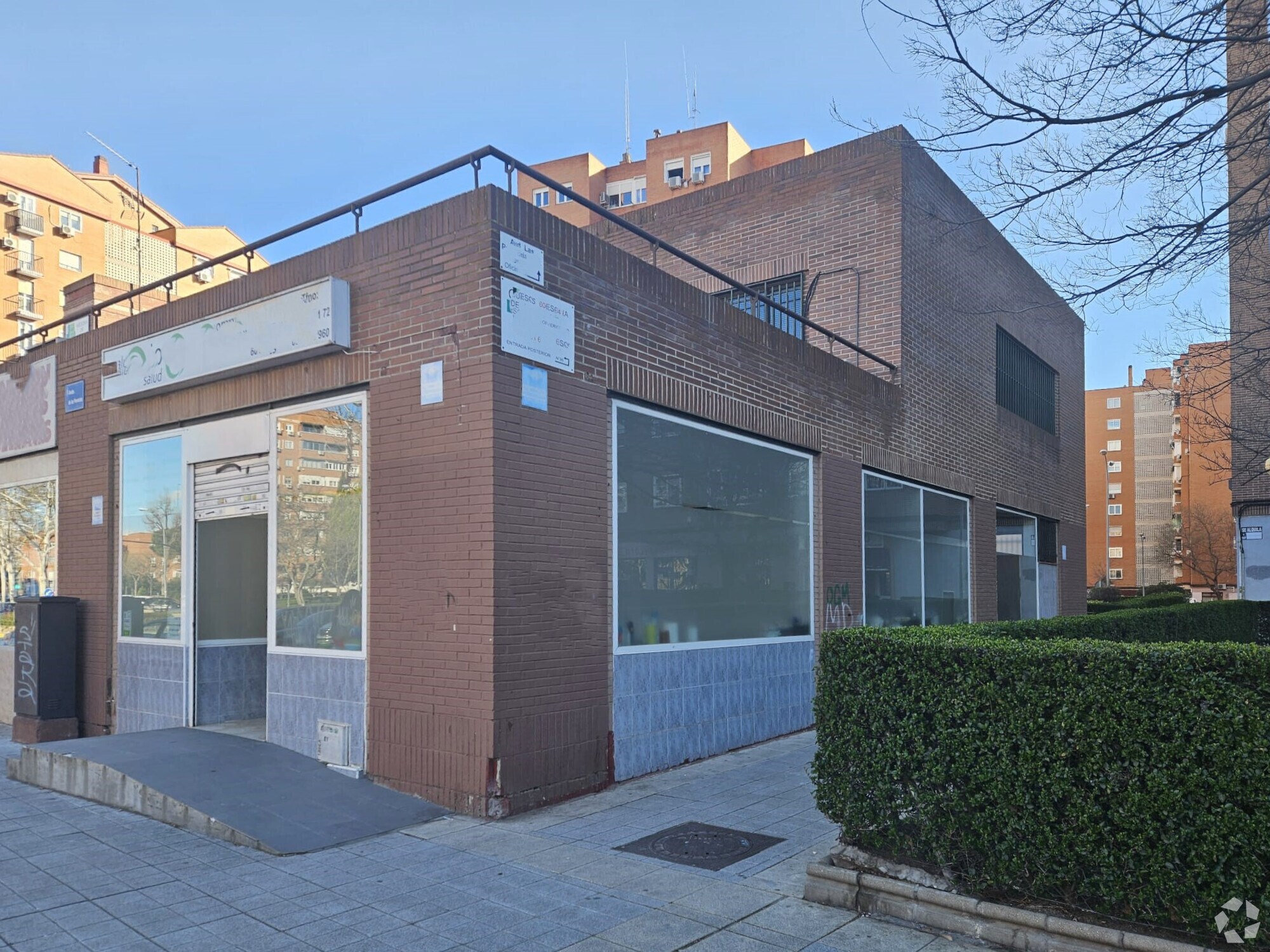 Local commercial dans Fuenlabrada, Madrid à vendre Photo intérieure– Image 1 sur 3